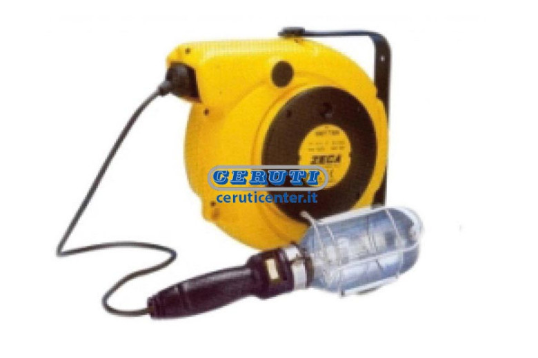 Kabelrolle Mit Transformator Und Lampenfassung