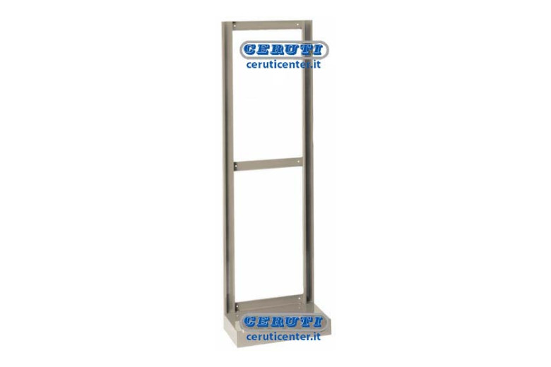 Exhibidor Con Base Dimensiones Lxpxh 600X325X1950 Mm