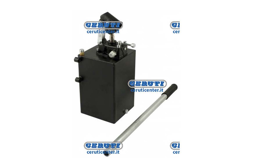 Hand Pump 25 Cc Double Acting With Revoler Tap, With Tank Use Double Effect Tank 3 Lt
