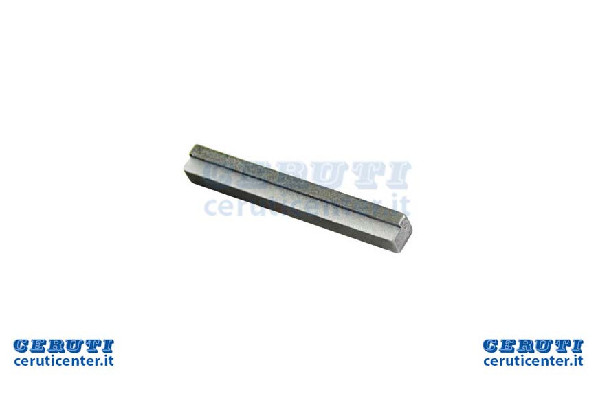 A Quadra Key Section 4.8 X 38 Mm. Modified To Replace Lawnmowers Chinese Mozzi