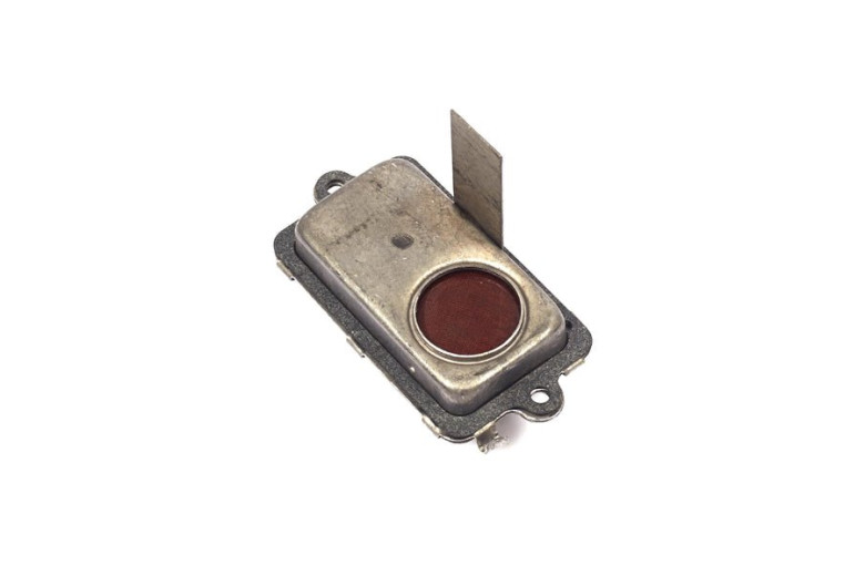 Breather Assembly - 495738 -  Briggs & Stratton - Genuine Spare Parts