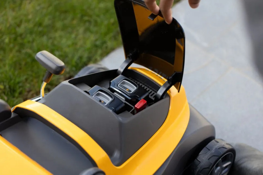 Collector 136e Kit Battery-Powered Lawnmower