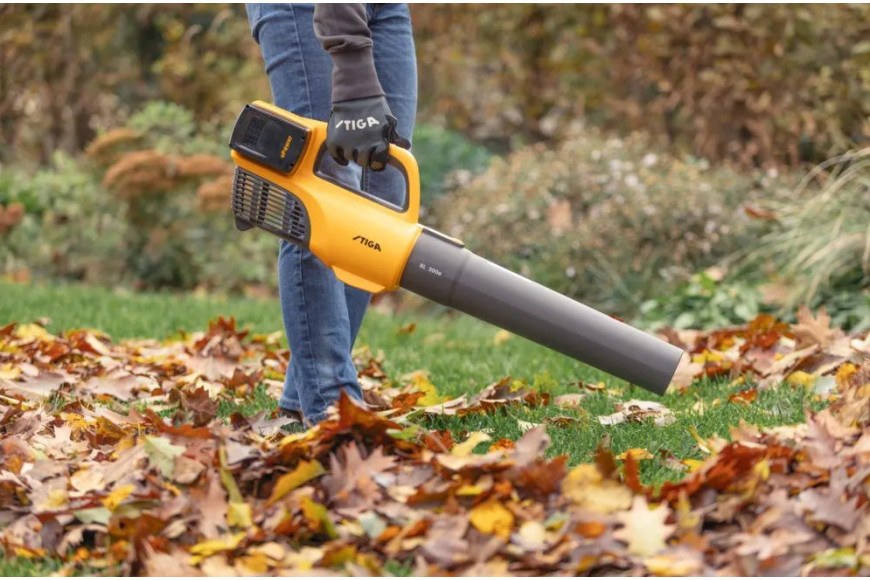 Stiga BL 300e Kit Cordless Leaf Blower - BL 20 LI B