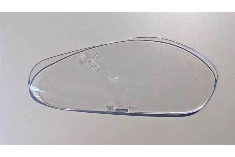 Lens (Headlamp) - Original Emak - 68160009R