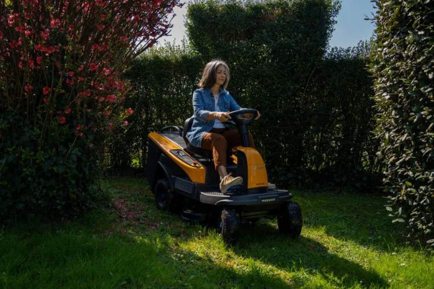 Tondeuse autoportée à batterie Stiga Swift 372e