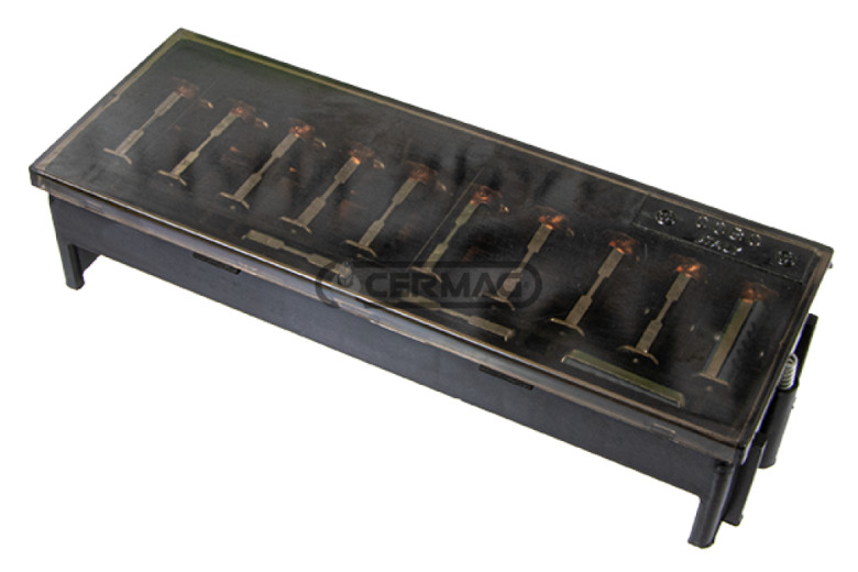 10 Way Fuse Box - Adaptable to 02050242 - P610414000000 - Ref. 37003