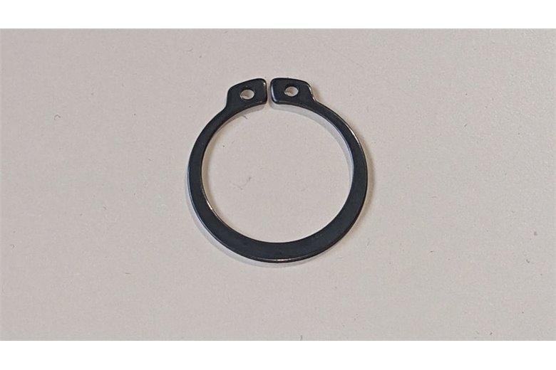 Seeger  Din 471 C70 Diam. 25 - Originale Ibea - P1070008