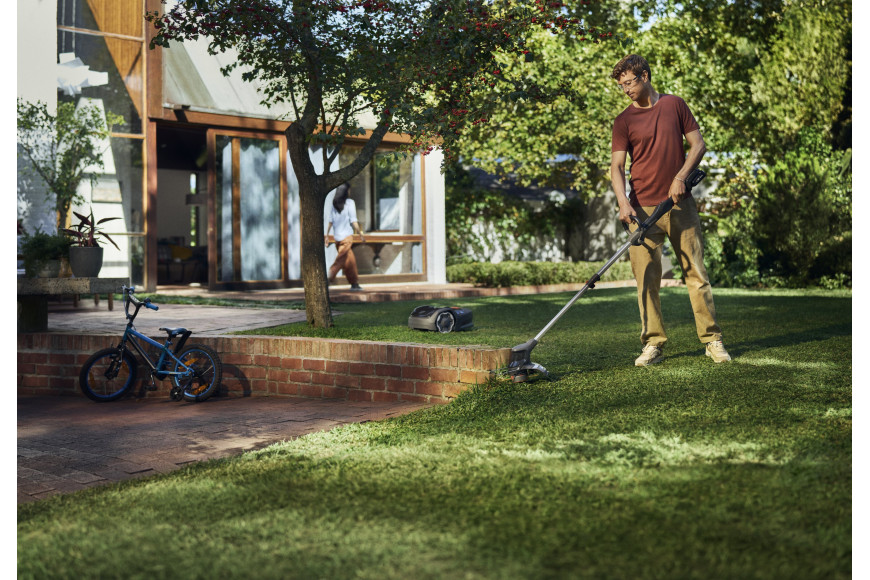 Débroussailleuse Husqvarna Aspire™ T28-P4A - avec batterie 4,0 Ah et chargeur