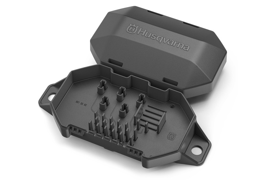 Protective case for Husqvarna connectors