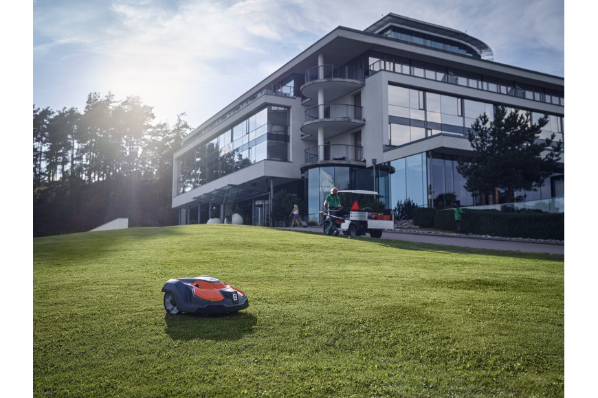 Husqvarna Automower® 550 EPOS®