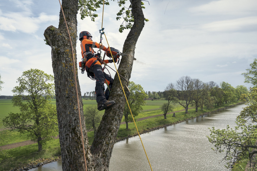 Husqvarna T540 XP® Mark III Pruning Chainsaw