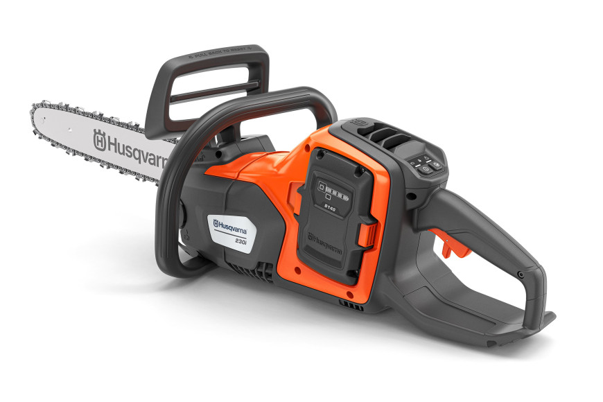Husqvarna 230i chainsaw with battery and charger