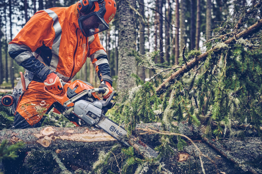 Husqvarna 562 XP® Mark II Chainsaw