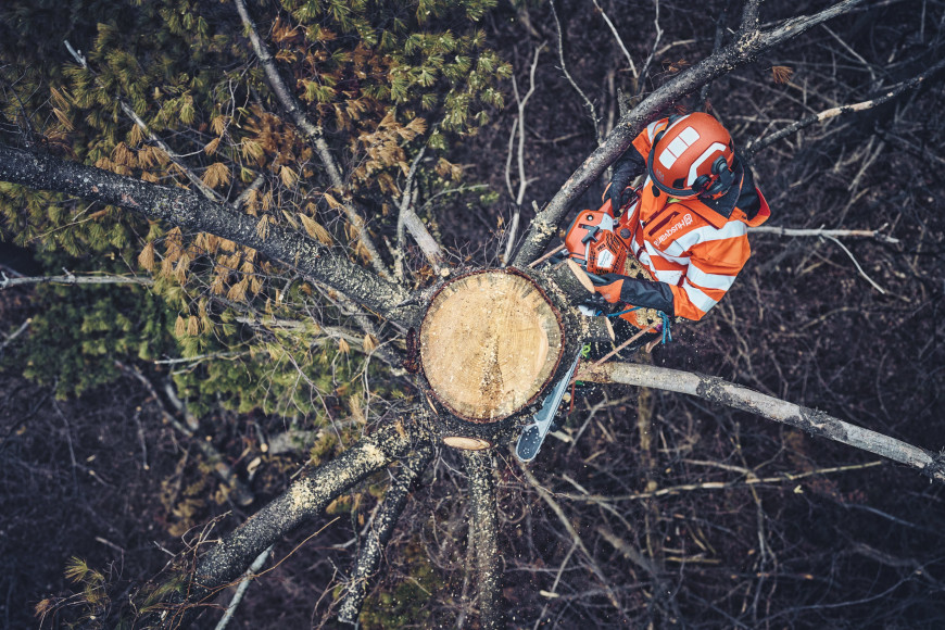 Husqvarna 562 XP® Mark II Chainsaw