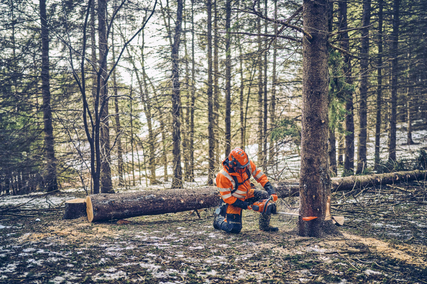 Husqvarna 562 XP® Mark II Chainsaw