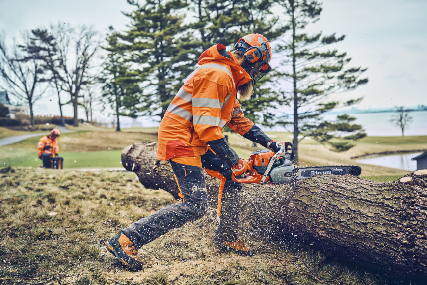 Husqvarna 562 XP® Mark II Chainsaw