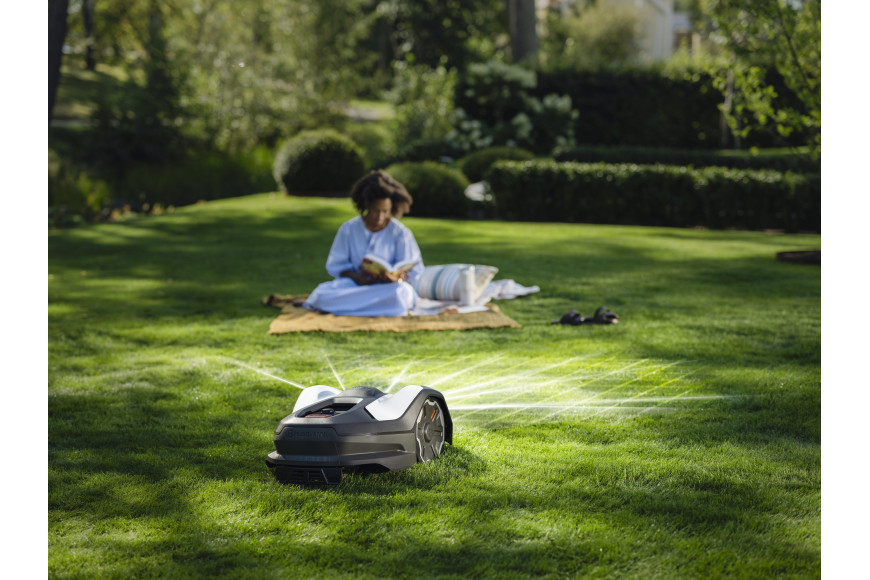 Husqvarna Automower® 410VE BLACK robotic lawnmower