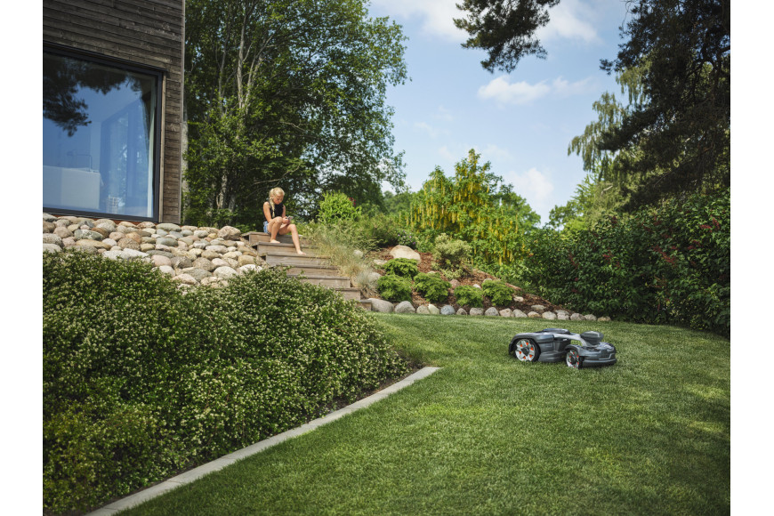 Husqvarna Automower® 435X AWD SCHWARZER Mähroboter ohne Begrenzungsdraht