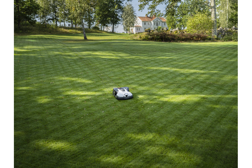 Husqvarna Automower® 450V BLACK Roboter-Rasenmäher
