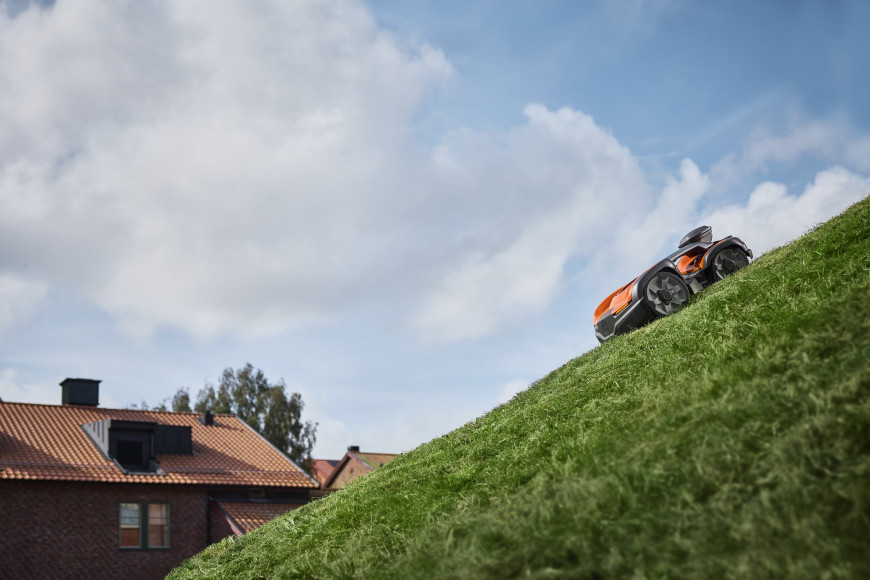 Cortacésped robótico Husqvarna Automower® 535 AWD EPOS®