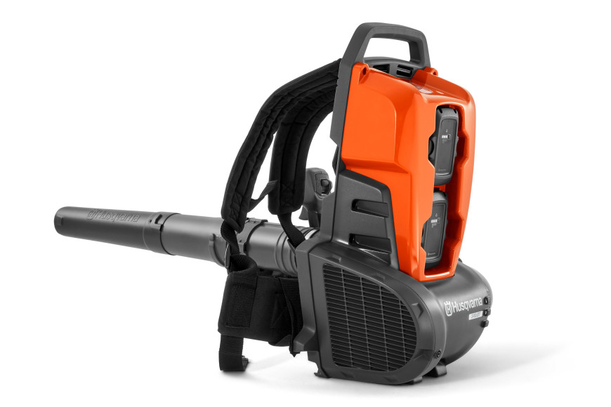 Husqvarna 340iBT blower - without battery and charger