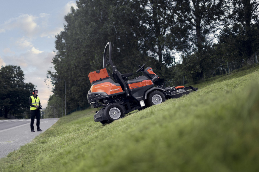 Cortacésped autopropulsado Husqvarna P 524XR EFI - Año 2026