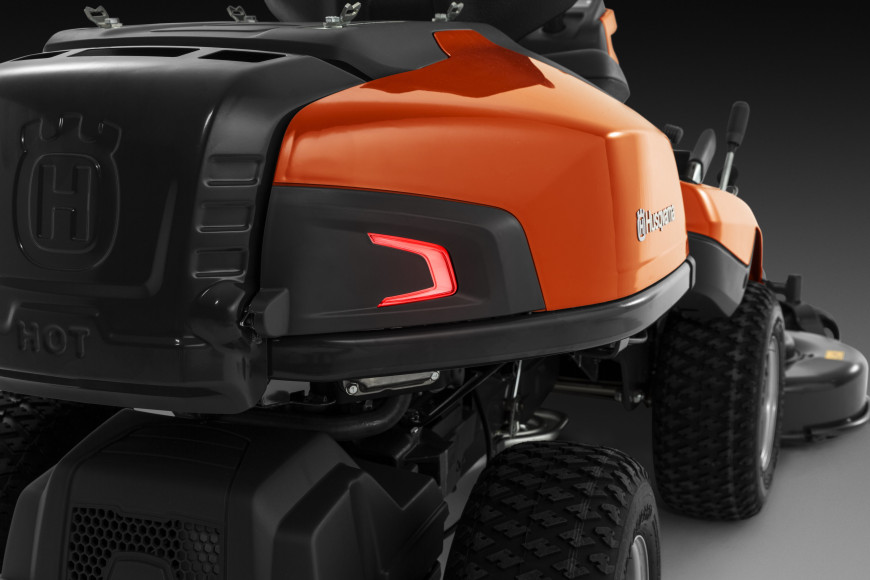 Husqvarna R 320X AWD Aufsitzmäher