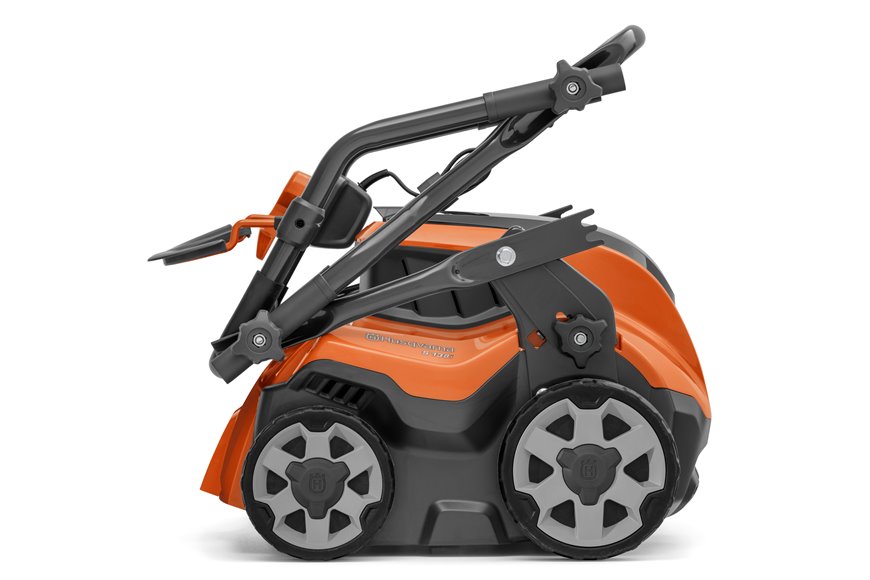 Husqvarna S 138i lawn scarifier without battery and charger