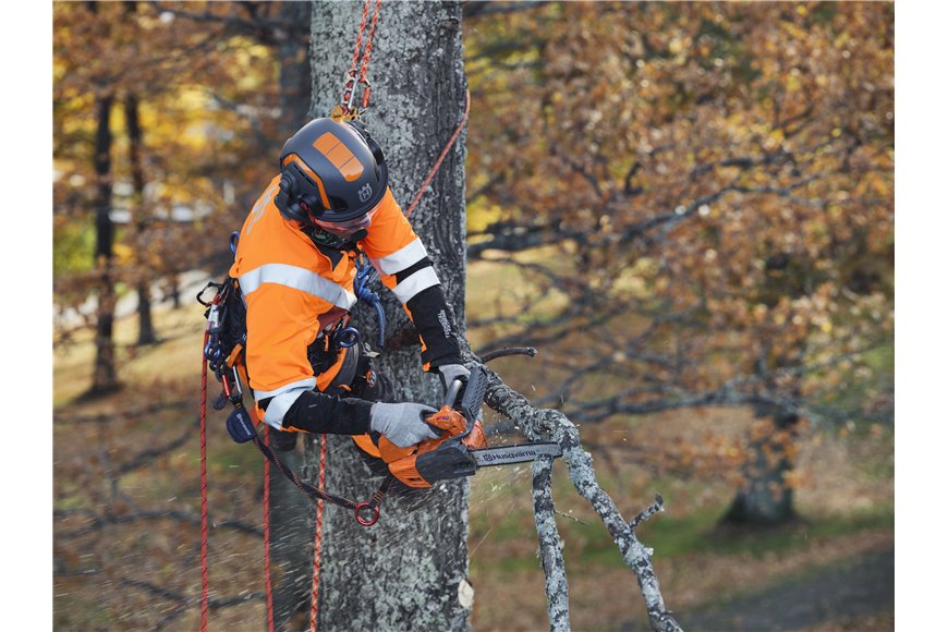 Husqvarna T525 Chainsaw