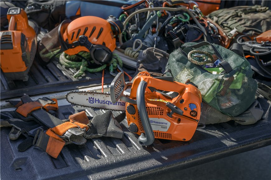 Husqvarna T525 Chainsaw