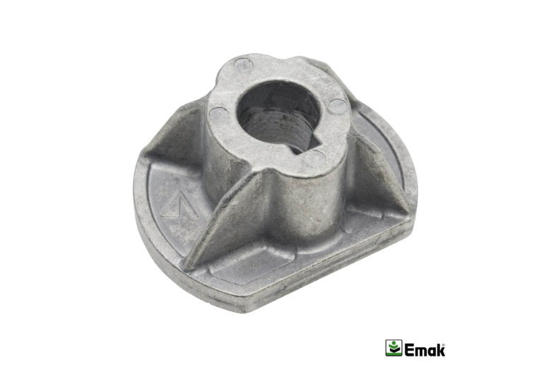 Blade Hub - Original Emak - 68130085R