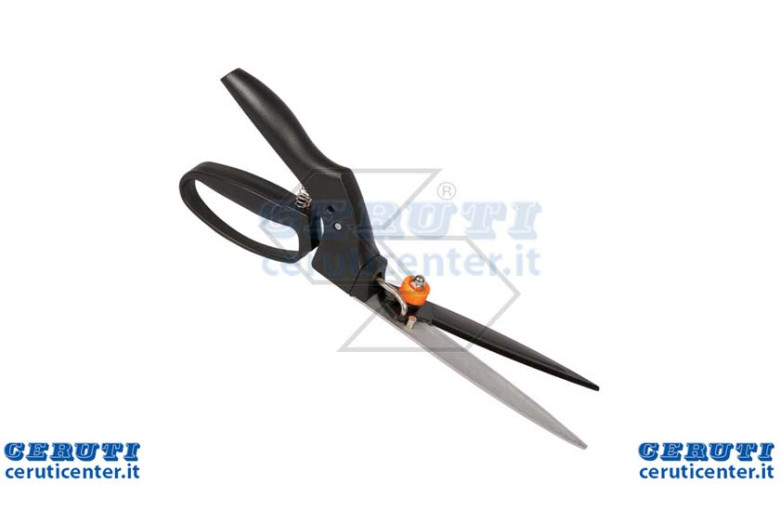 Scissors Swivel To Grass
